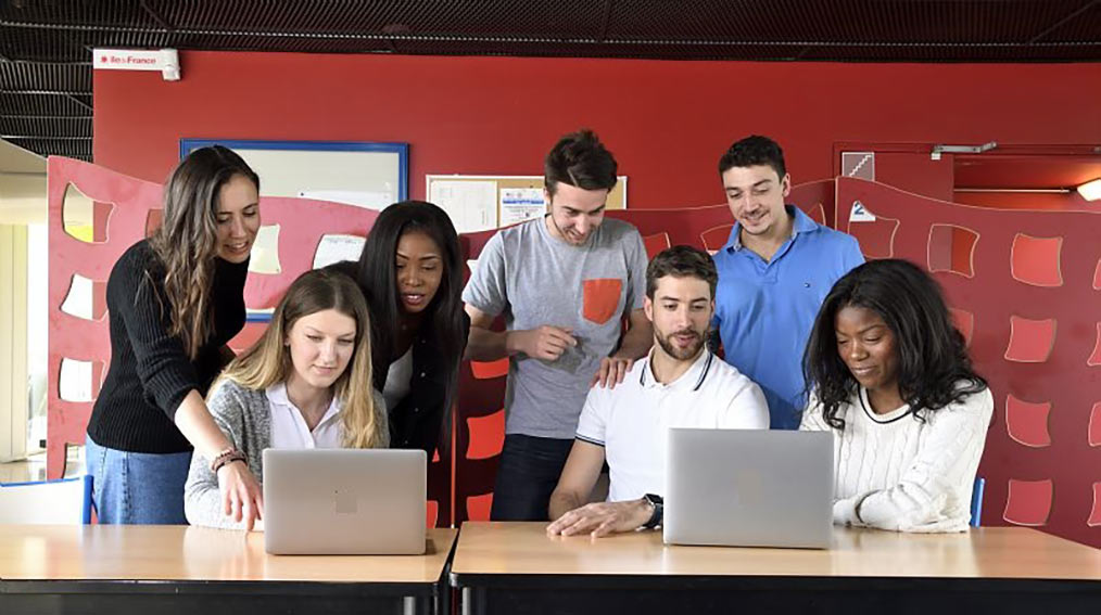 Emploi -Pôle emploi devient France Travail